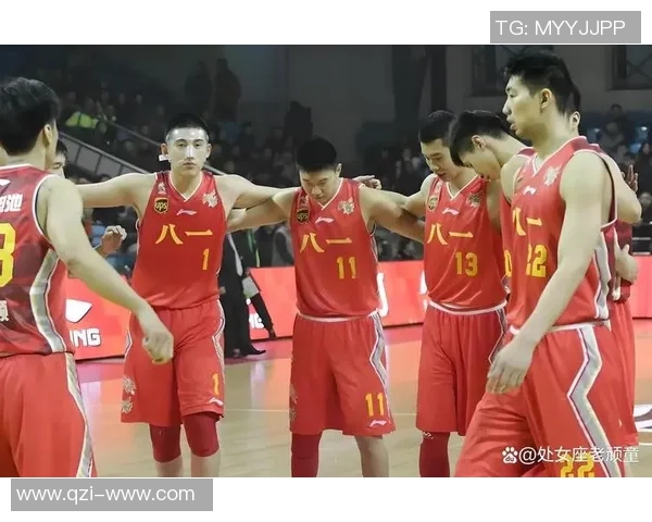 上海男篮迎战八一双鹿全力争胜展现球队实力与团结精神